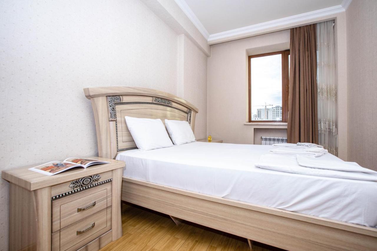 Stay Inn Apartments On Amiryan 4-6 Erevan Esterno foto