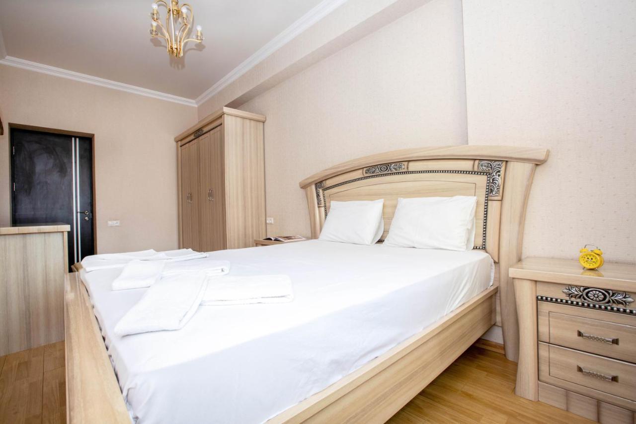 Stay Inn Apartments On Amiryan 4-6 Erevan Esterno foto