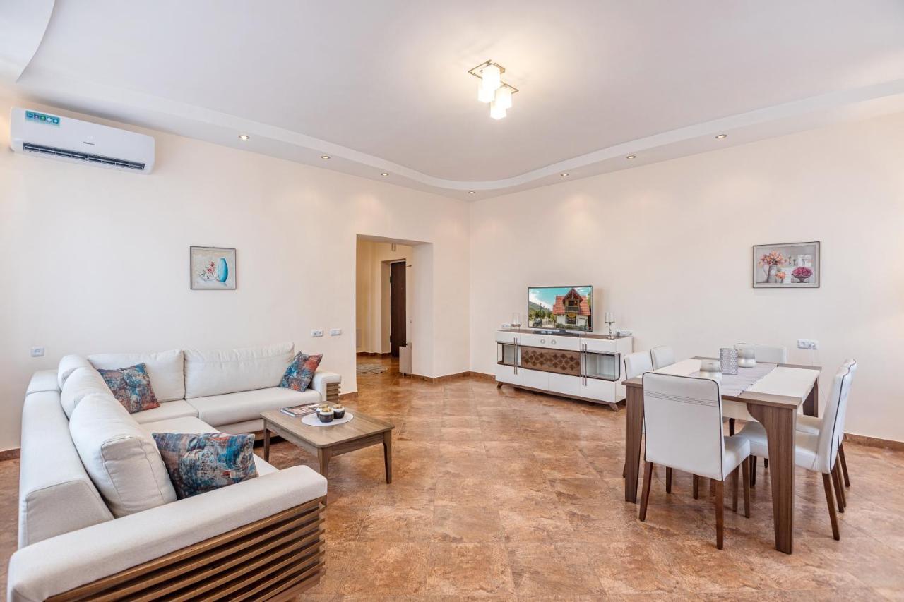 Stay Inn Apartments On Amiryan 4-6 Erevan Esterno foto
