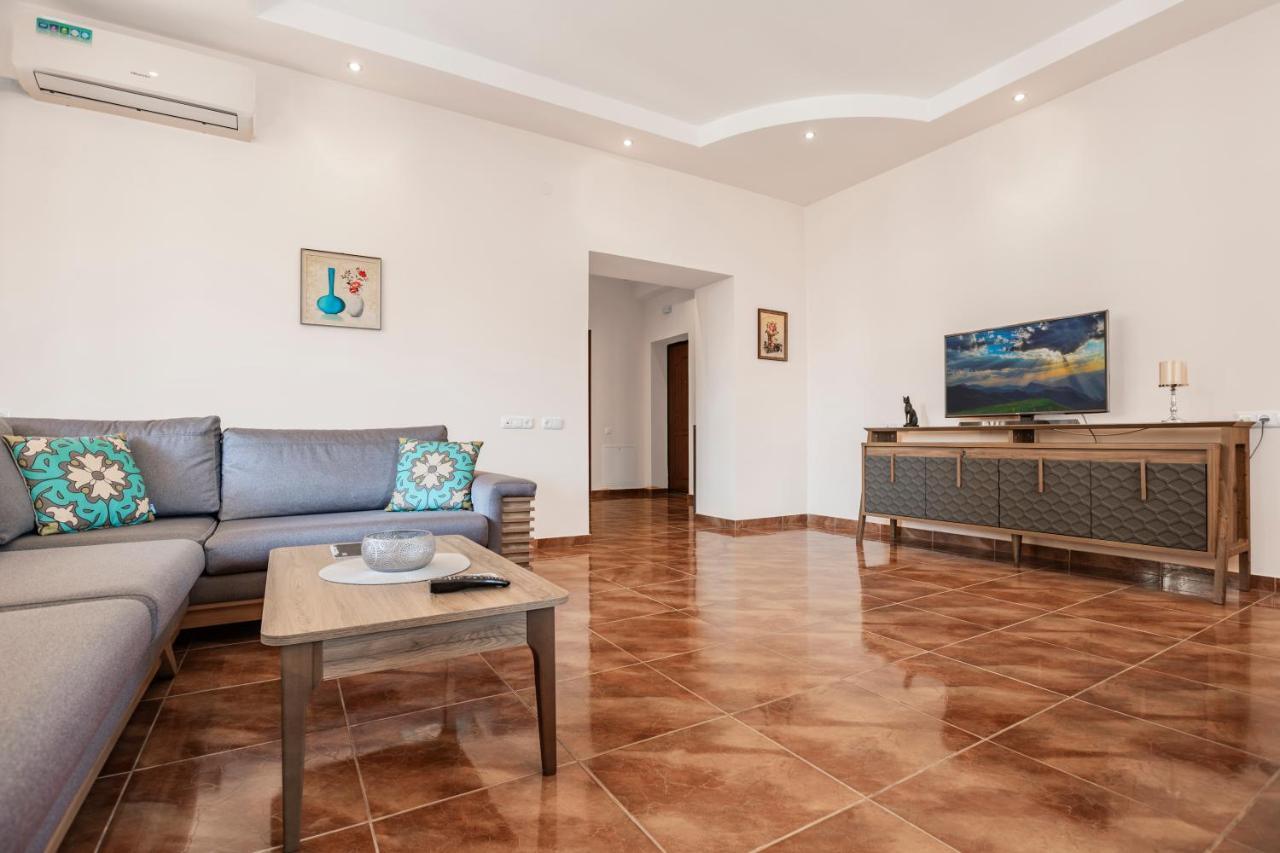 Stay Inn Apartments On Amiryan 4-6 Erevan Esterno foto