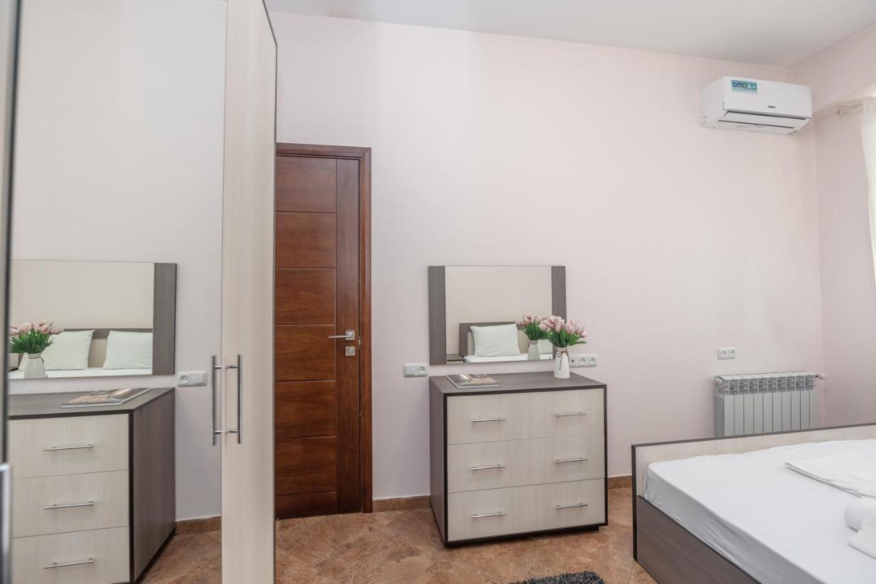 Stay Inn Apartments On Amiryan 4-6 Erevan Esterno foto