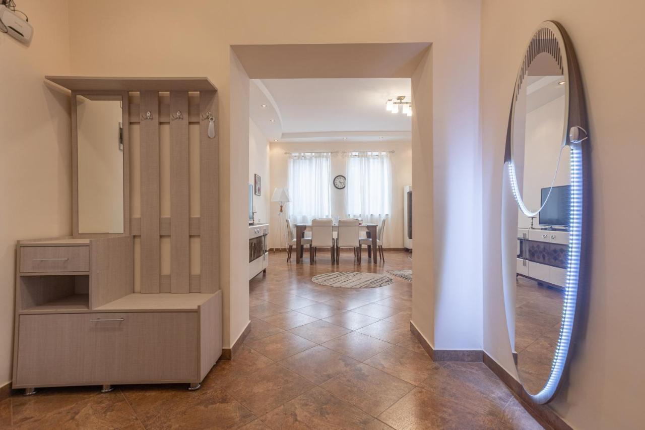 Stay Inn Apartments On Amiryan 4-6 Erevan Esterno foto