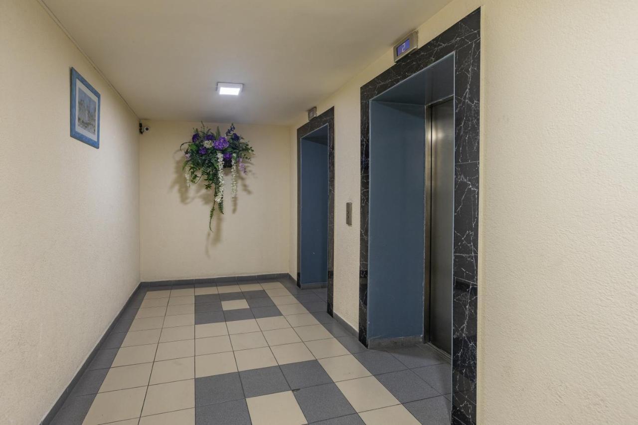 Stay Inn Apartments On Amiryan 4-6 Erevan Esterno foto