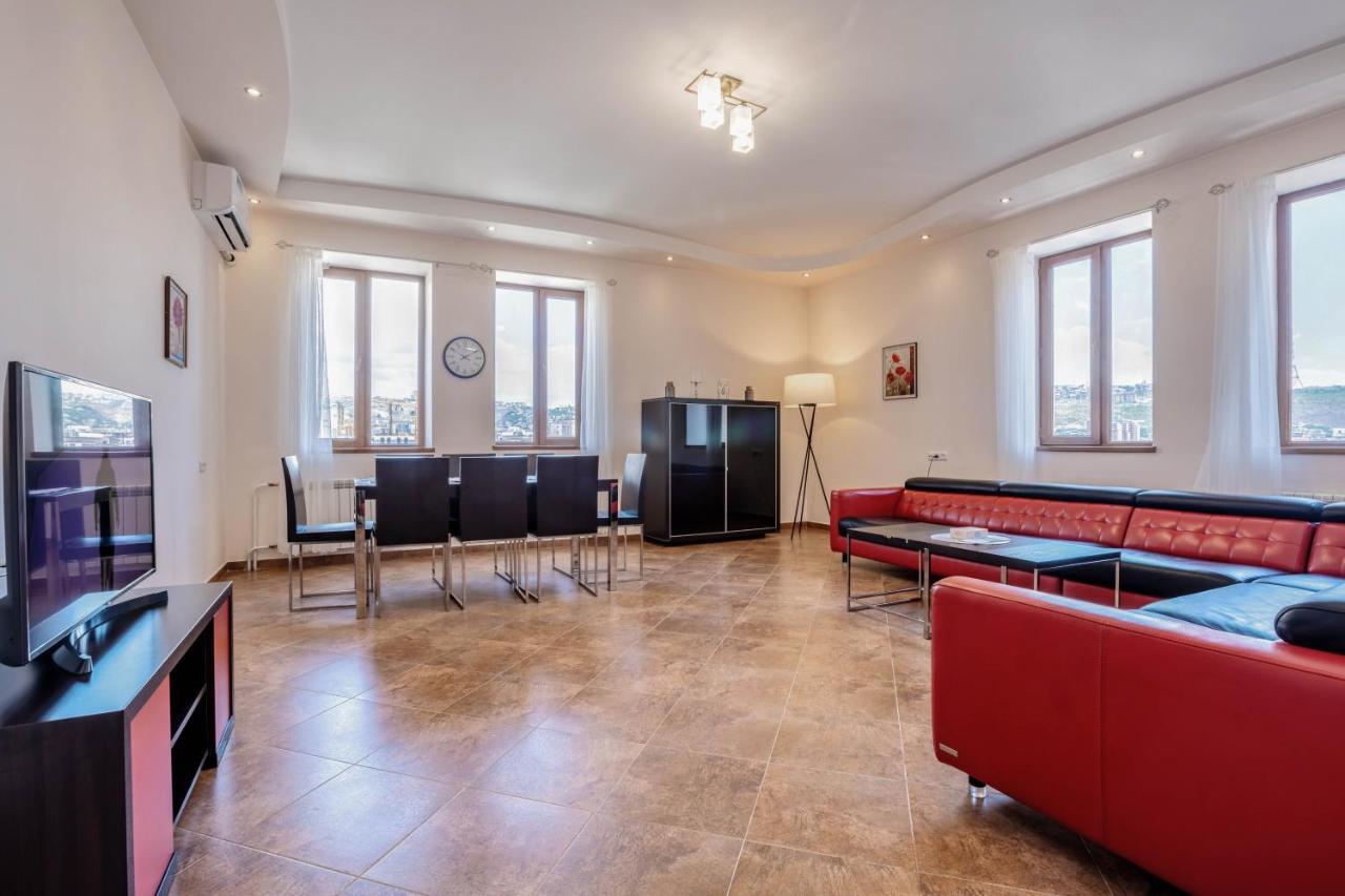 Stay Inn Apartments On Amiryan 4-6 Erevan Esterno foto