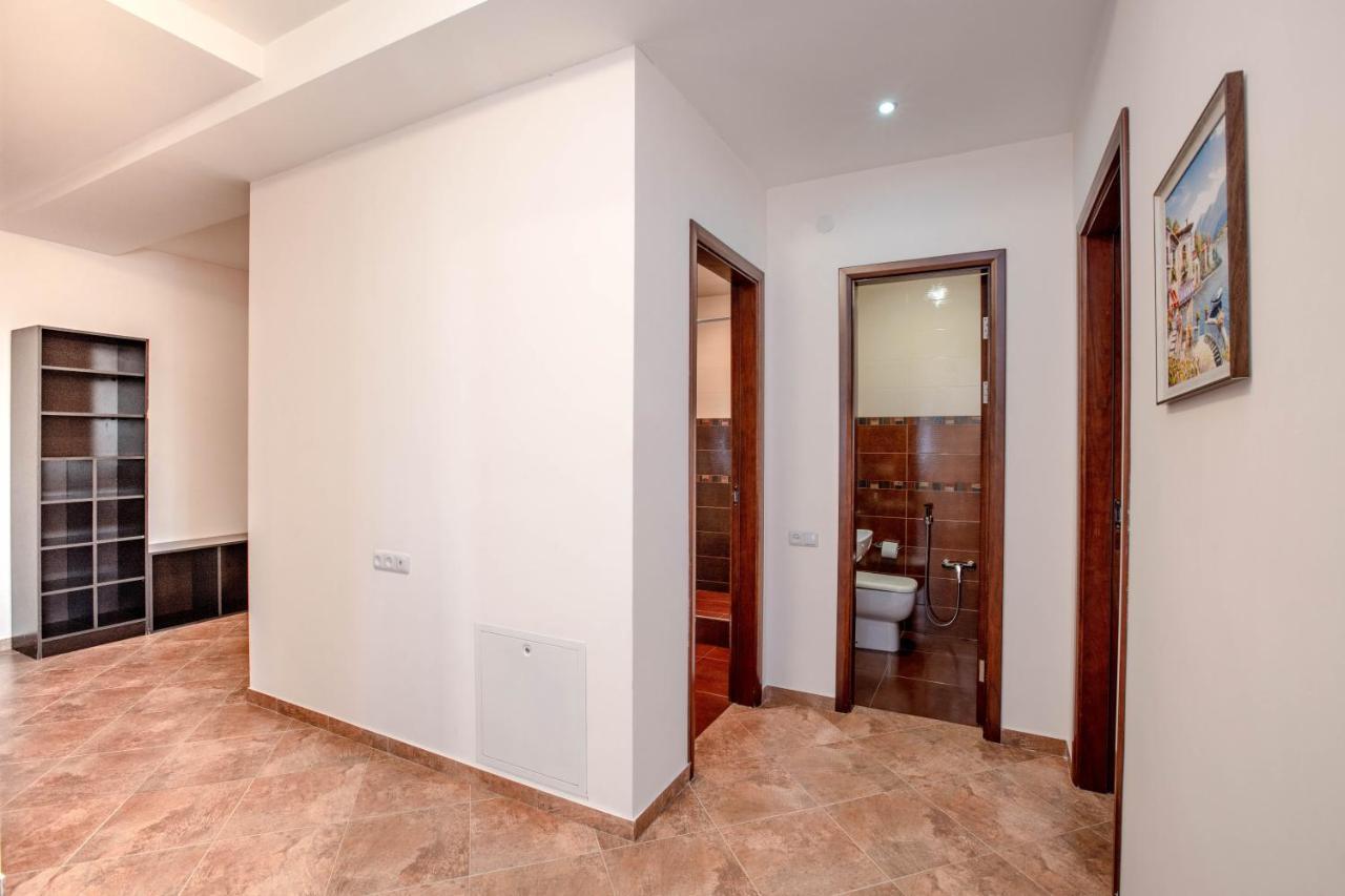 Stay Inn Apartments On Amiryan 4-6 Erevan Esterno foto