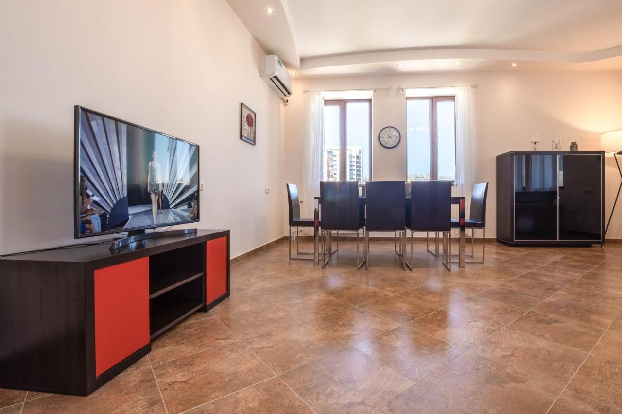 Stay Inn Apartments On Amiryan 4-6 Erevan Esterno foto